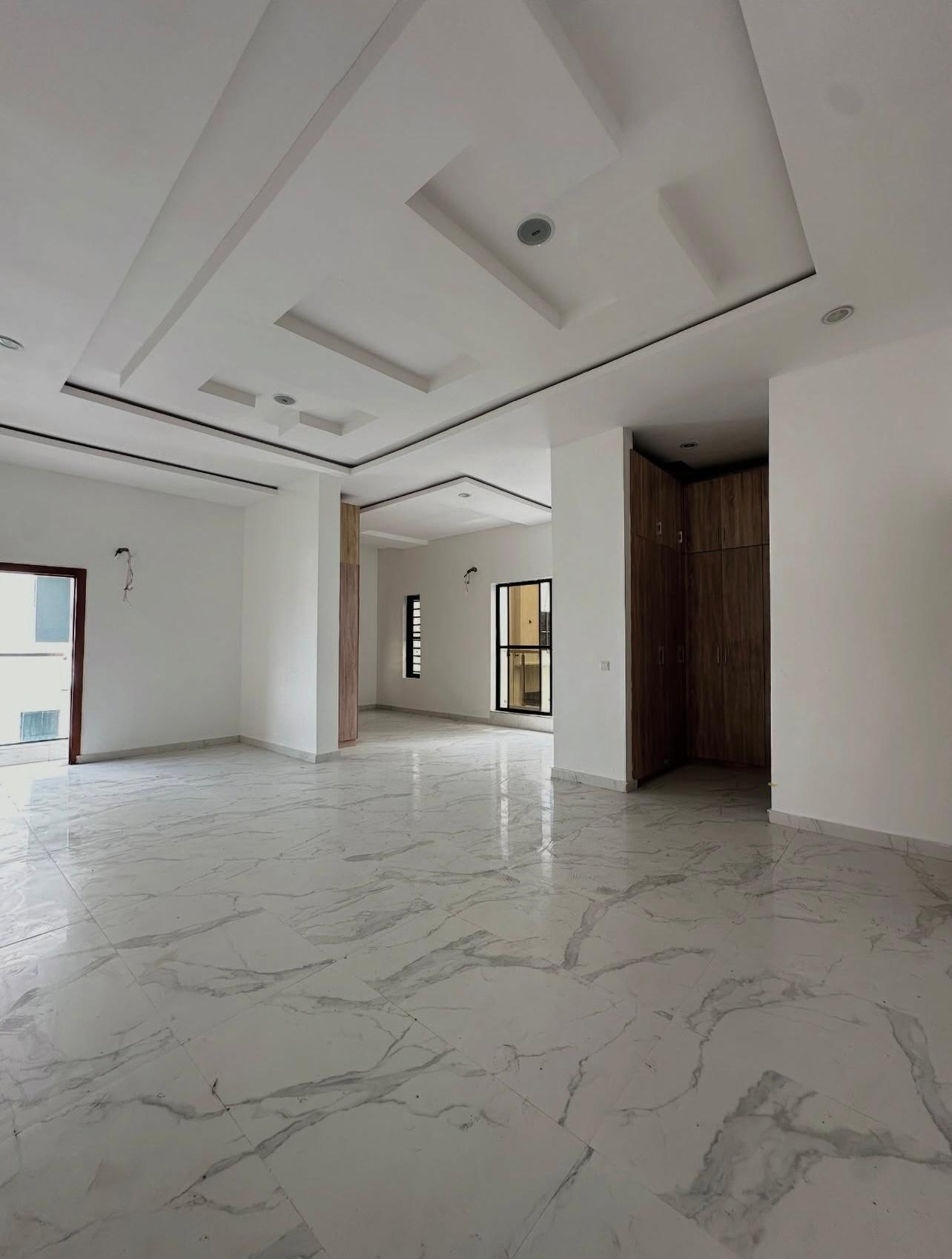 House/Cluster for sale in Ikate, Nigeria