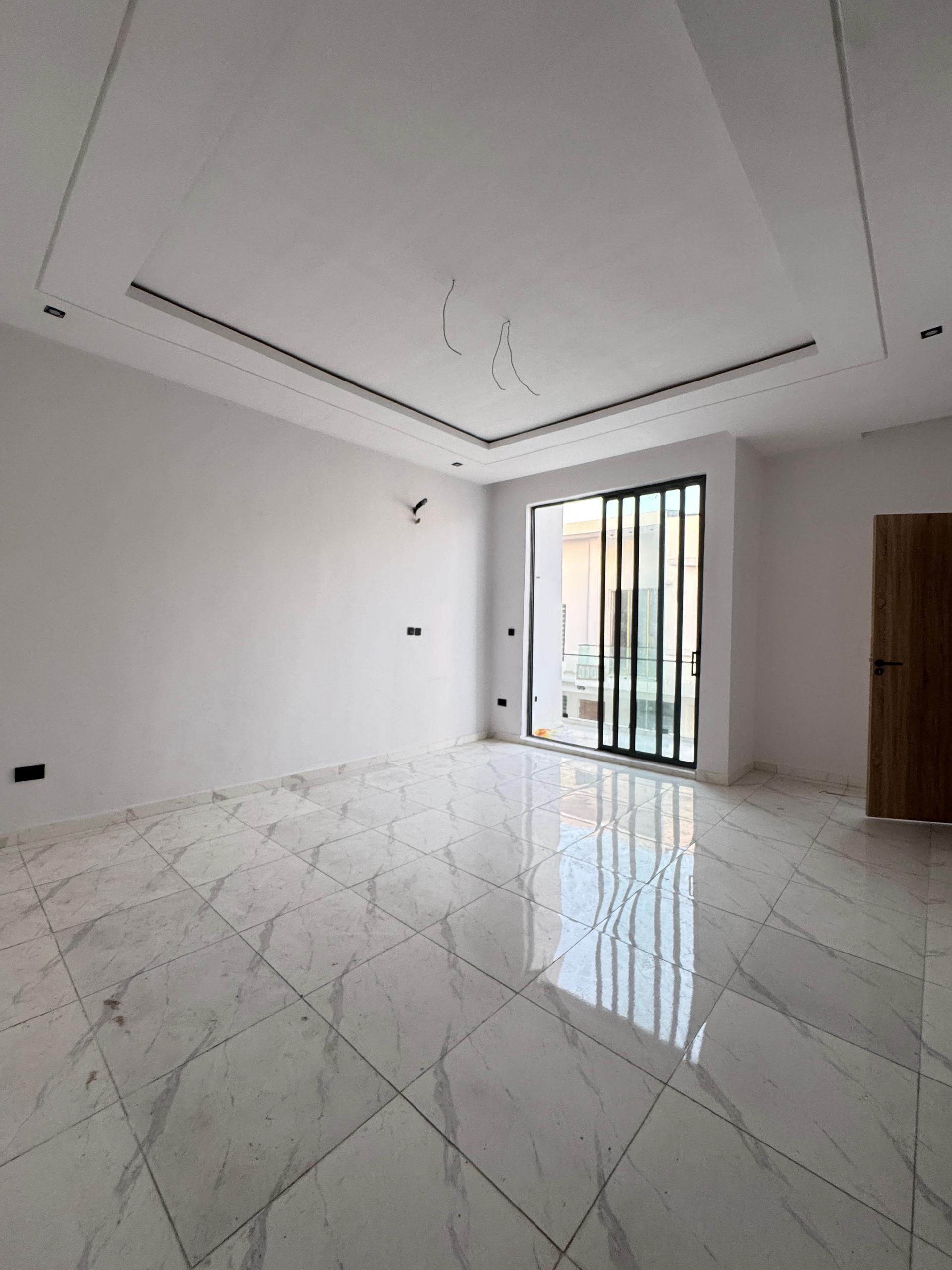 House/Cluster for sale in Lekki, Nigeria