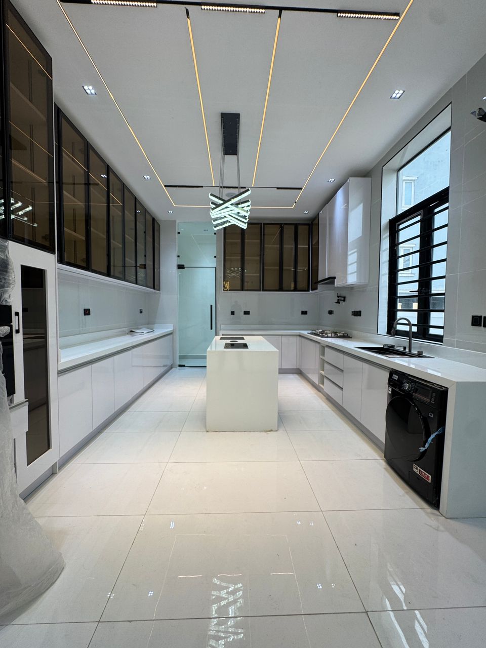 House/Cluster for sale in Lekki, Nigeri